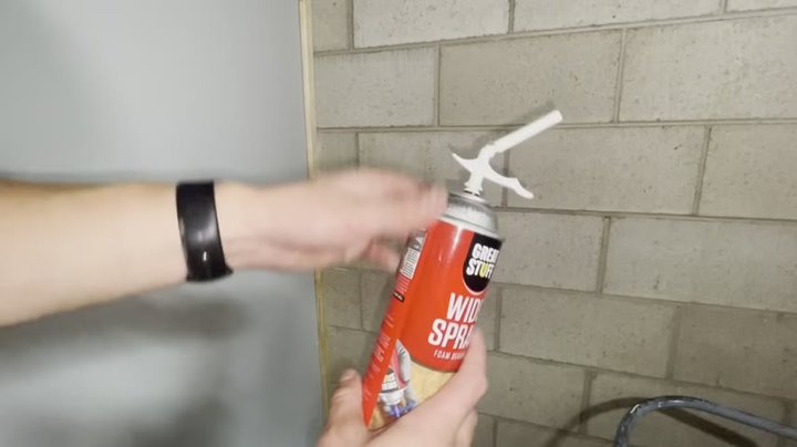 Great Stuff Wide Spray Foam Kit