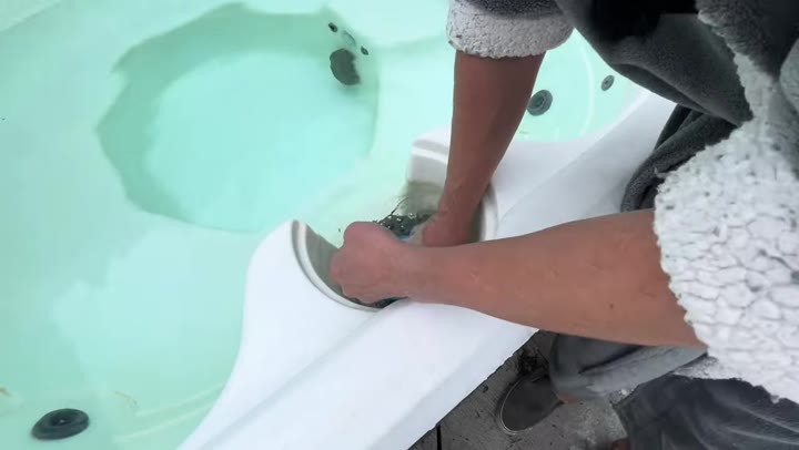 Hot Tub Vacuum